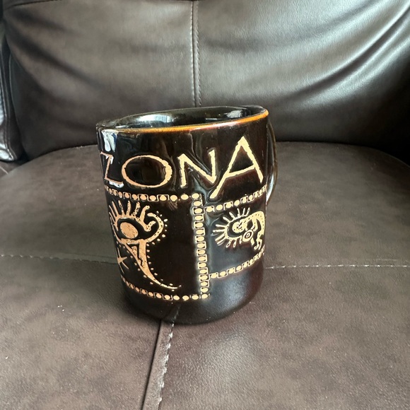 Arizona Black and Tan Art Coffee and Tea Mug - Picture 3 of 5